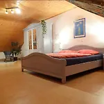 Schwarz-hof Apartmán